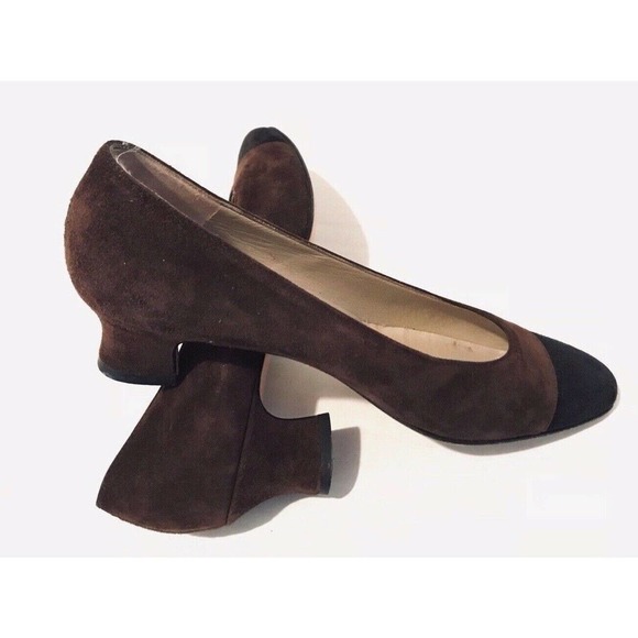 Salvatore Ferragamo | Cap Toe Pump Womens Size 7.5 AA Brown Suede - Picture 7 of 12